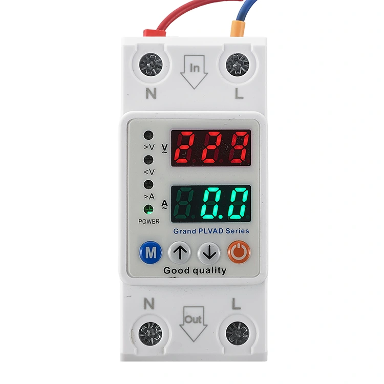 ¿Por qué es importante el protector superior e inferior con reinicio automático para una seguridad de voltaje confiable?
